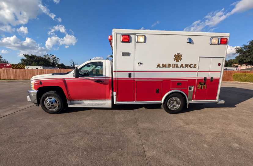 2012 McCoy Miller Chevrolet 4x4 Type I Ambulance — photo 2