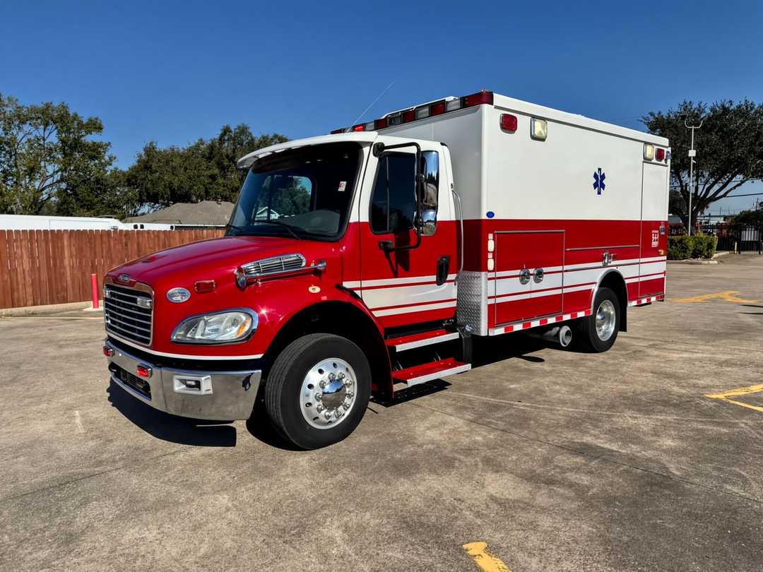 2016 Braun Freightliner Type I Ambulance