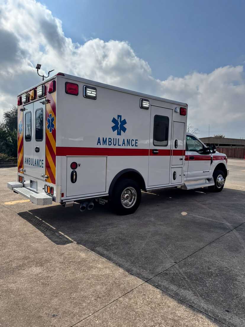 2019 Ford Type I Ambulance — photo 5