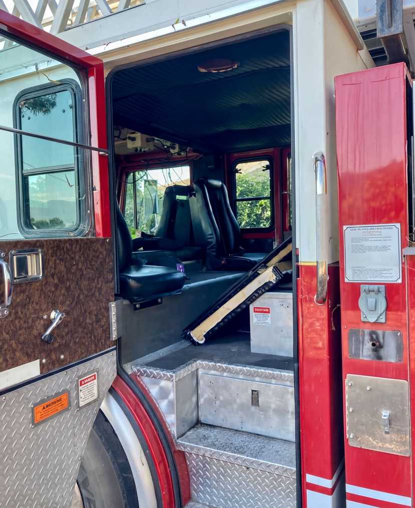 1992 Spartan Fire Truck — photo 5