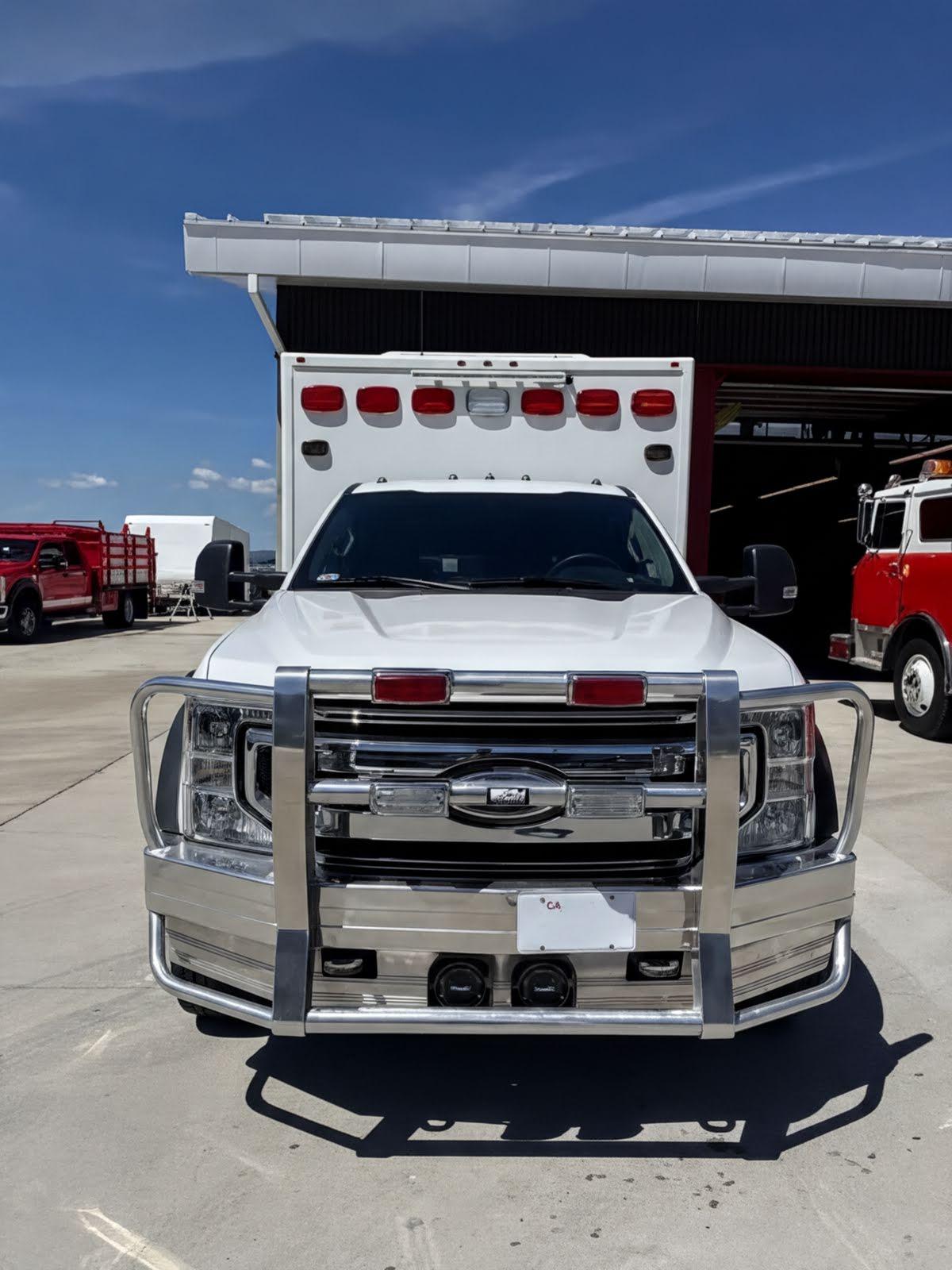 2020 Demers Ford 4x4 Type I Ambulance - image 3