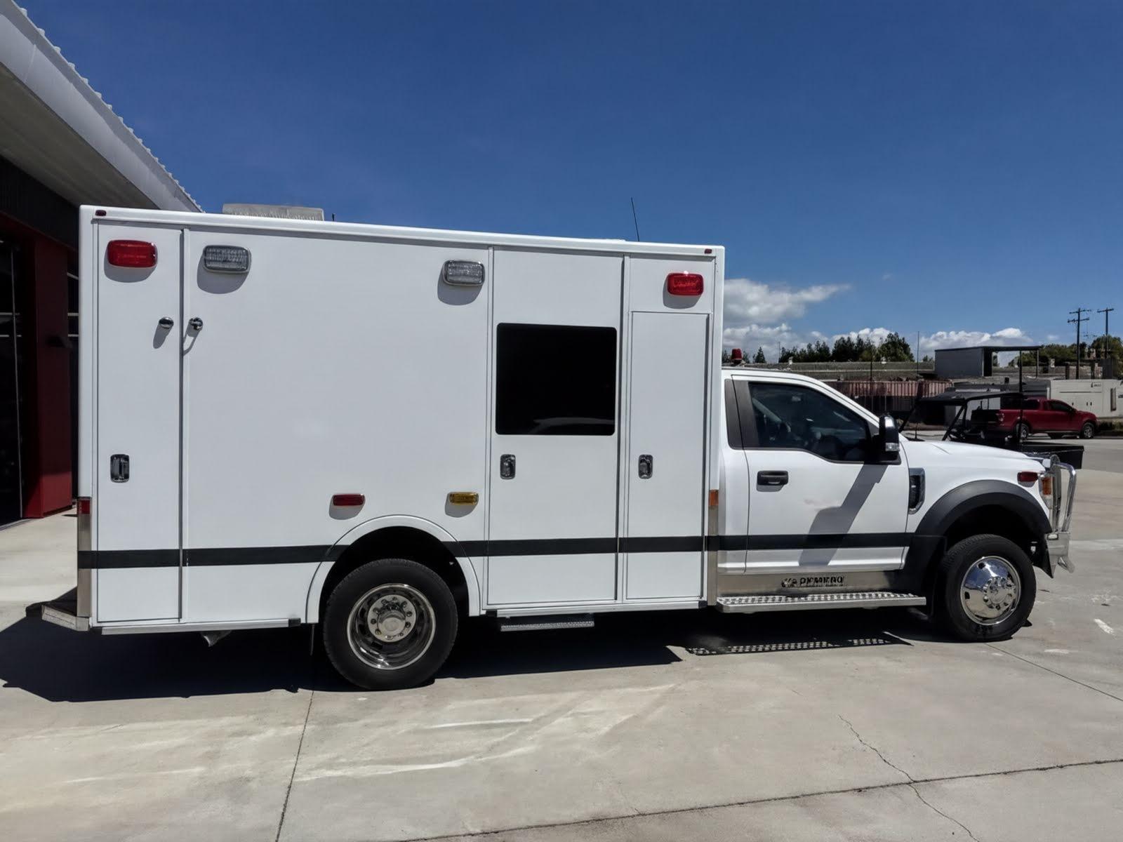 2020 Demers Ford 4x4 Type I Ambulance - image 2