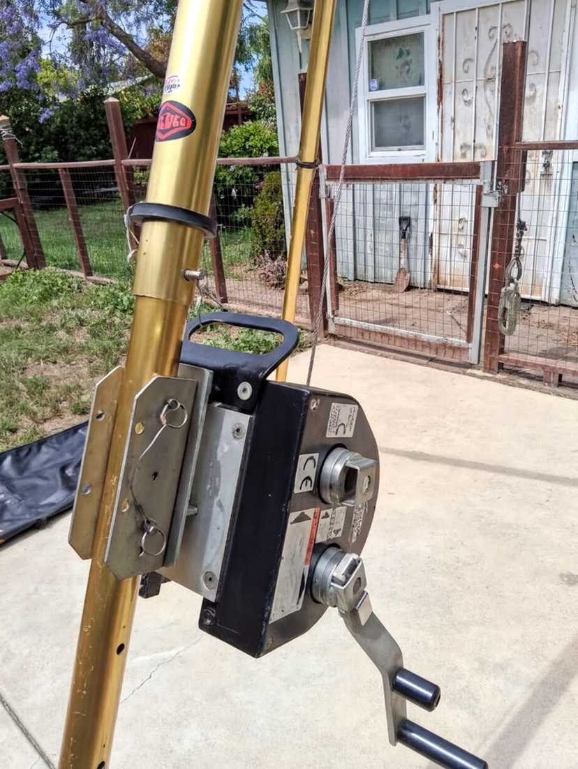 Skedco SKED-EVAC® Rescue / Industrial Tripod with Winch — photo 3