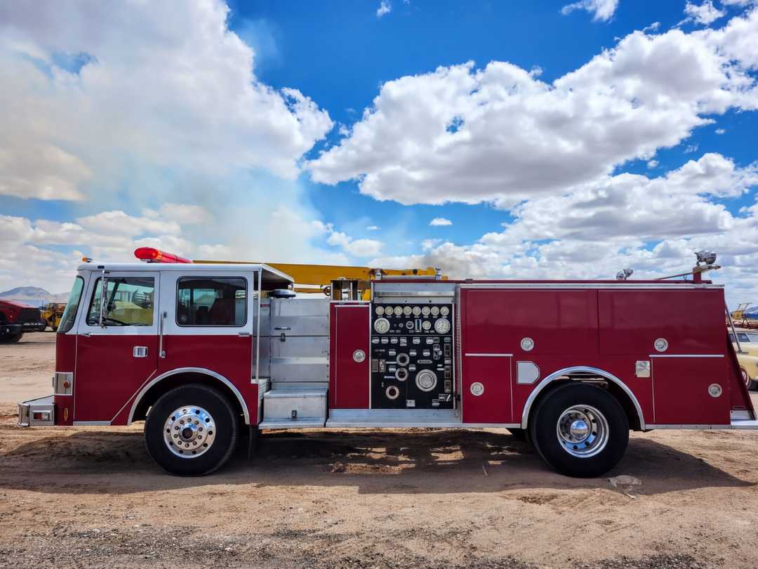 1986 Pierce E-2651 Fire Truck
