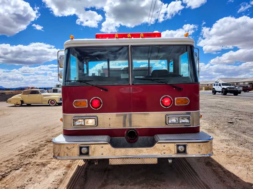 1986 Pierce E-2651 Fire Truck — photo 3