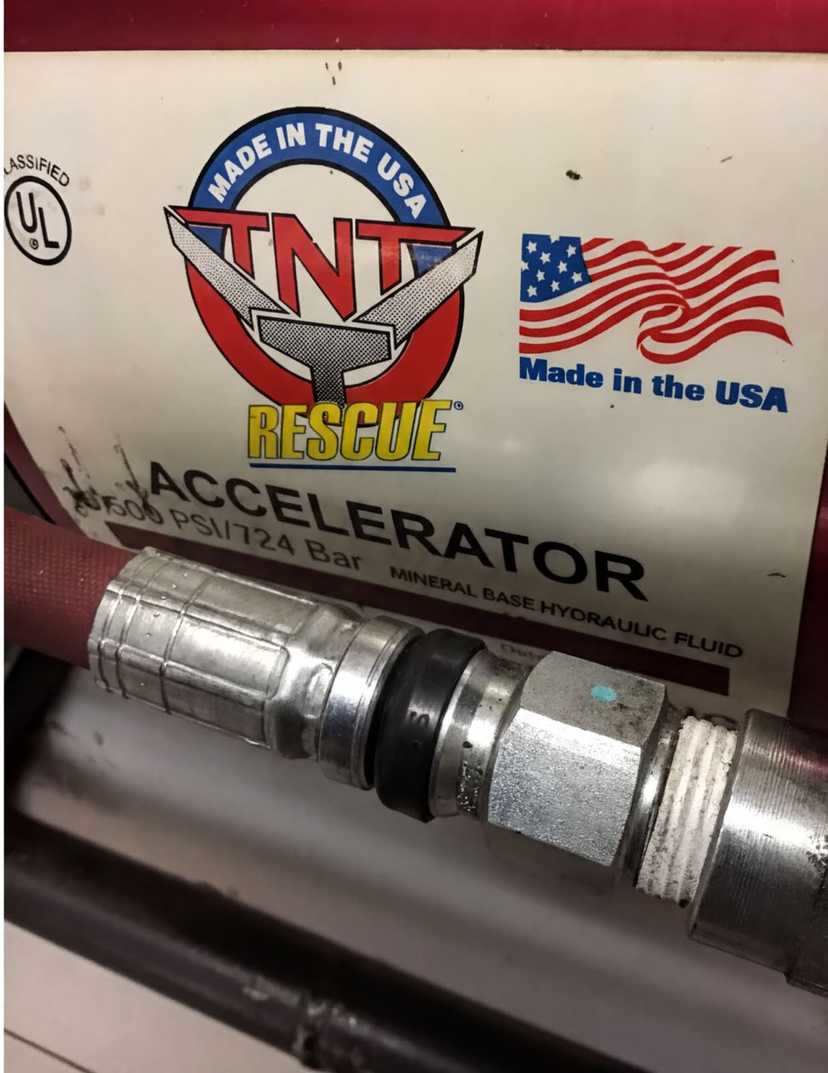 TNT Rescue ATT 6.5 Accelerator High Pressure Pump w/ Roll Cage (f10) — photo 4