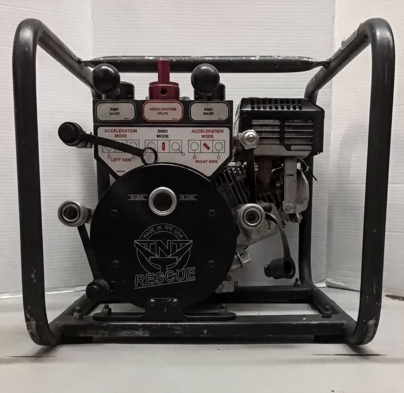 TNT Rescue ATT 6.5 Accelerator High Pressure Pump w/ Roll Cage (f10) — photo 2