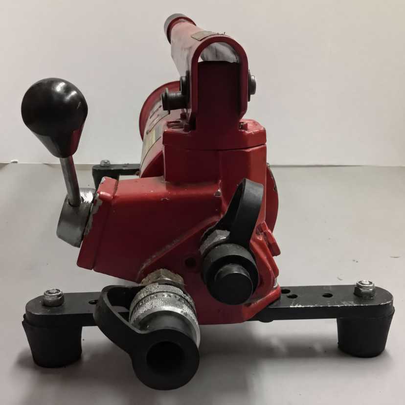 TNT Rescue HDP Portable Hydraulic Hand Pump (m8) — photo 4