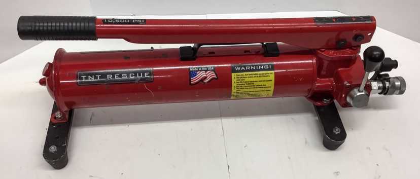 TNT Rescue HDP Portable Hydraulic Hand Pump (M9) — photo 3
