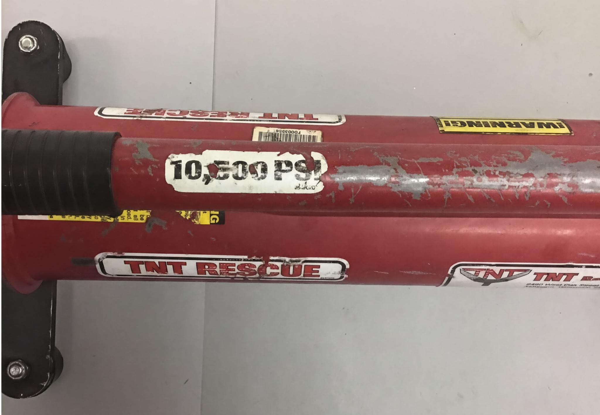 TNT Rescue P157D Model C 10,000 PSI Two-Stage Hydraulic Hand Pump (M10) - image 4