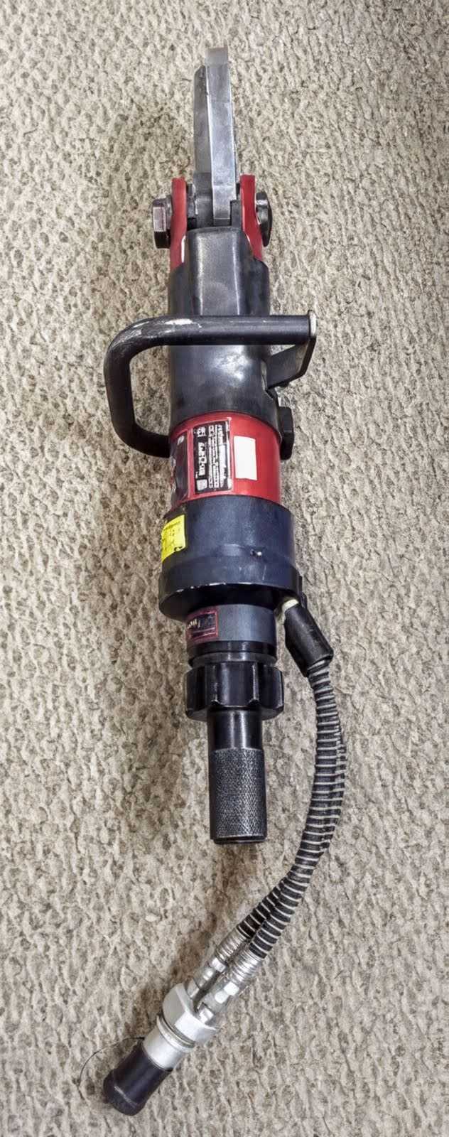 TNT Rescue SLC-28 Cutter (M10)