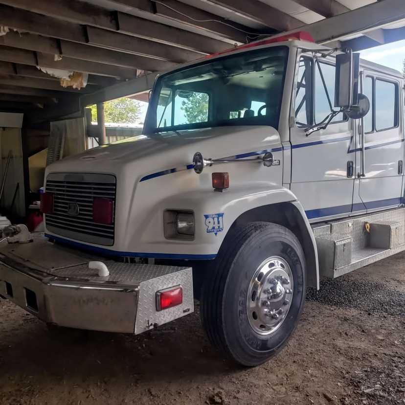 1994 Freightliner Wildland Unit — photo 2