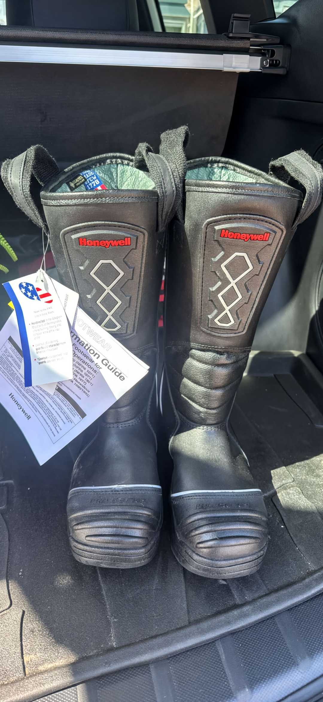 Honeywell nighthawk structural fire boots. Brand new out of box size Men’s 7.