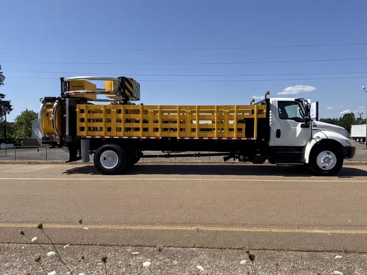 2020 International MV Scorpion II Attenuator Truck - image 3