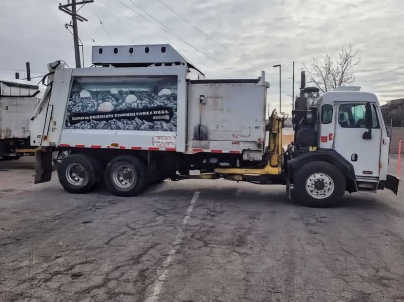 2017 Peterbilt Heil Automated Side Loader — photo 5