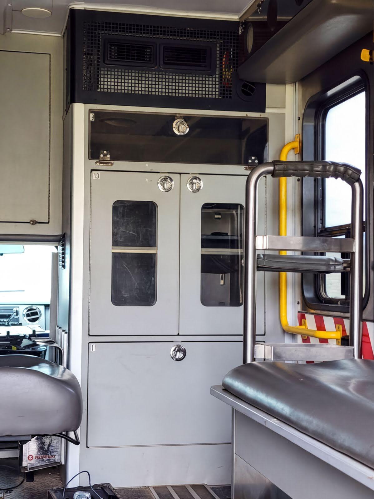 2015 Ford F350 Wheeled Coach Type I - image 5
