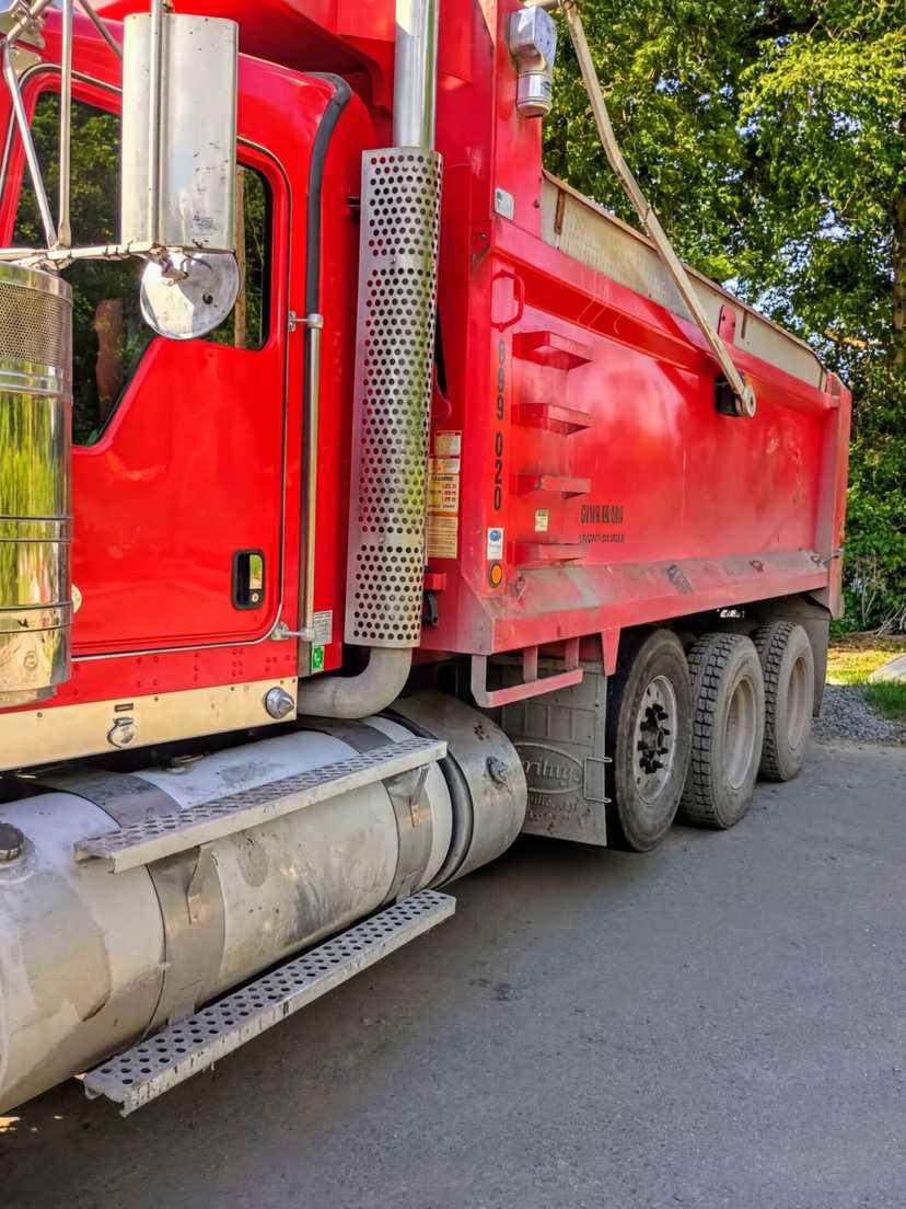 2020 Kenworth W900 — photo 3