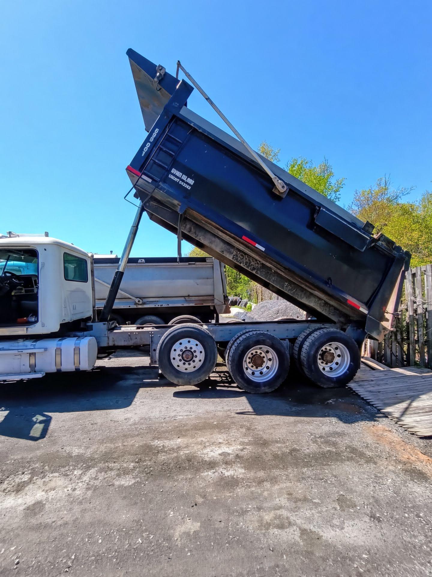 2015 Mack Dump Truck - image 4