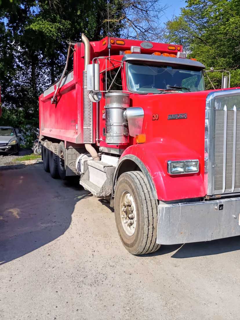 2020 Kenworth W900 — photo 2