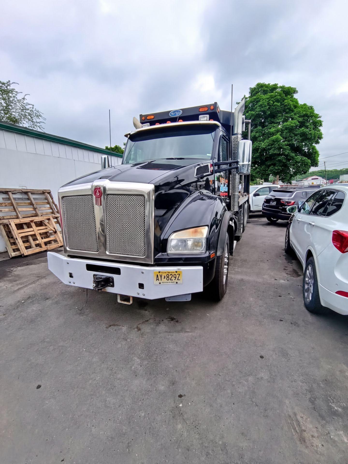 2023 Kenworth T880 Dump Truck - image 5