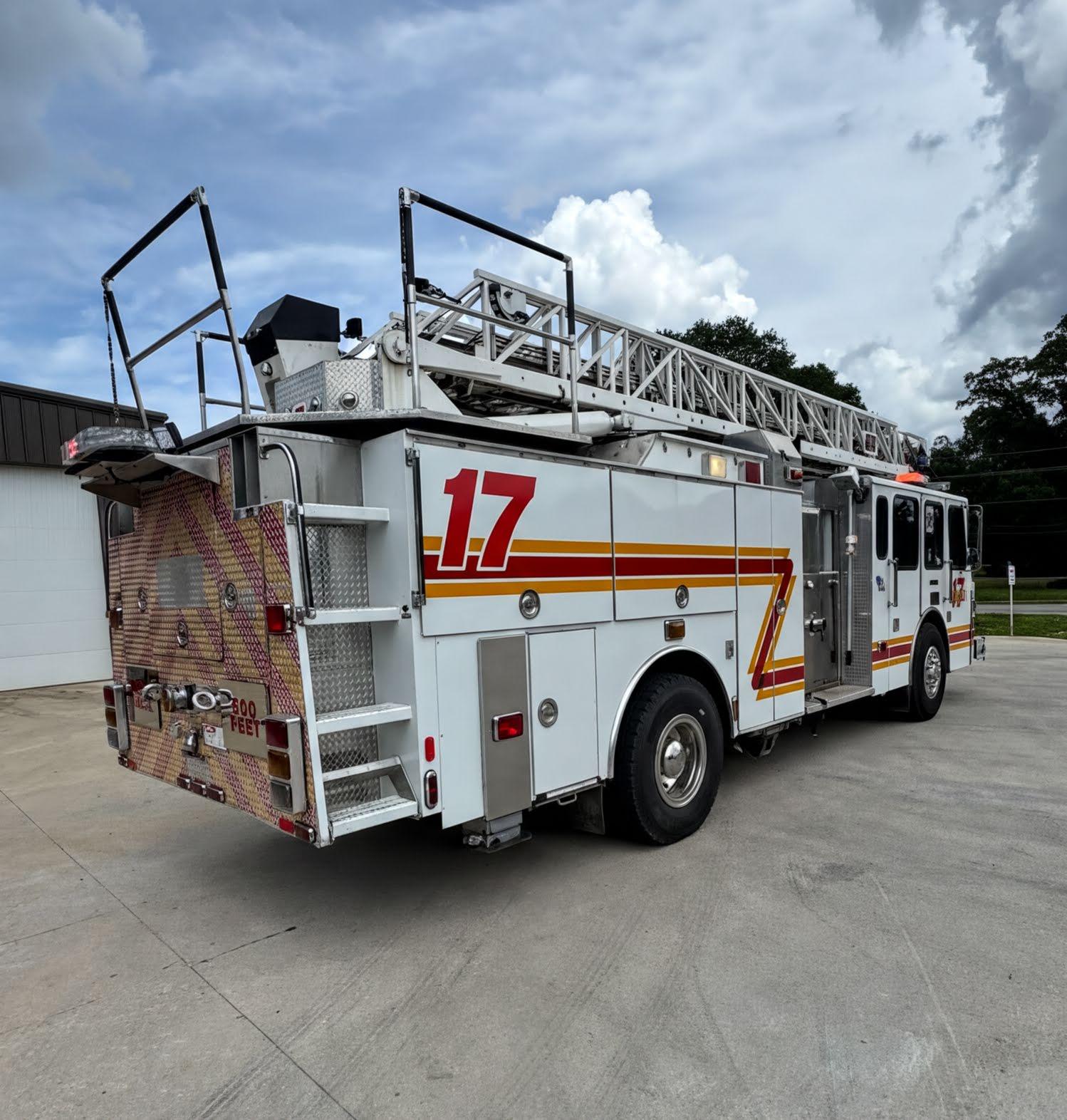 1994 SIMON DUPLEX 75' LADDER/PUMPER - image 2