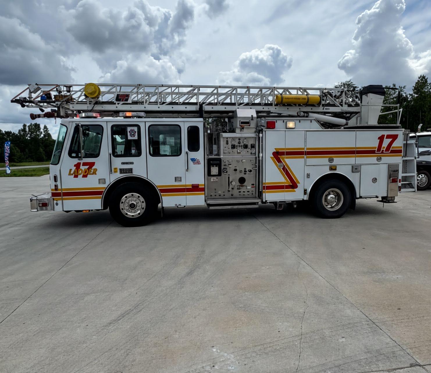 1994 SIMON DUPLEX 75' LADDER/PUMPER - image 4