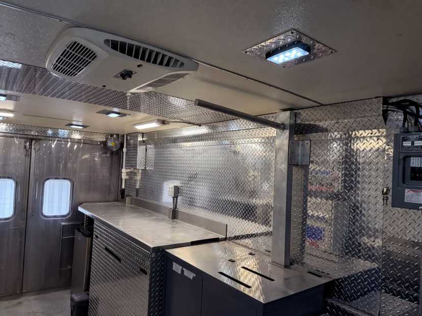 1988 GMC Vandura G3500 Van — photo 3