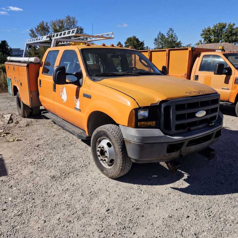 2006 f350 service truck — photo 3