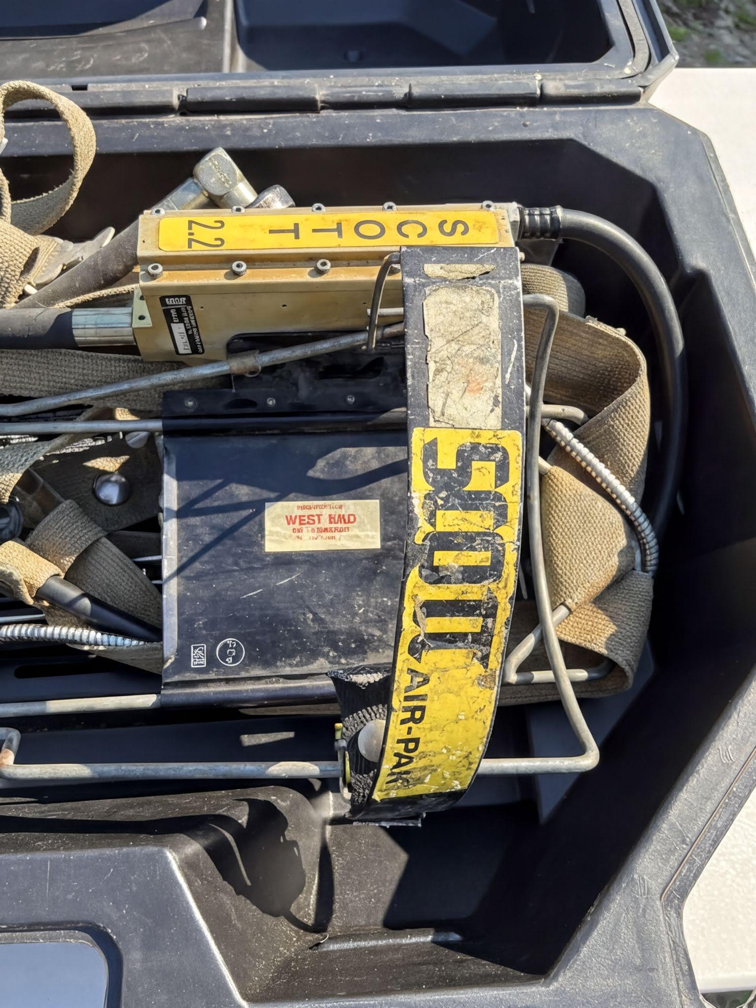 x2 Scott SCBA Packs (TC-13F-212) - image 2