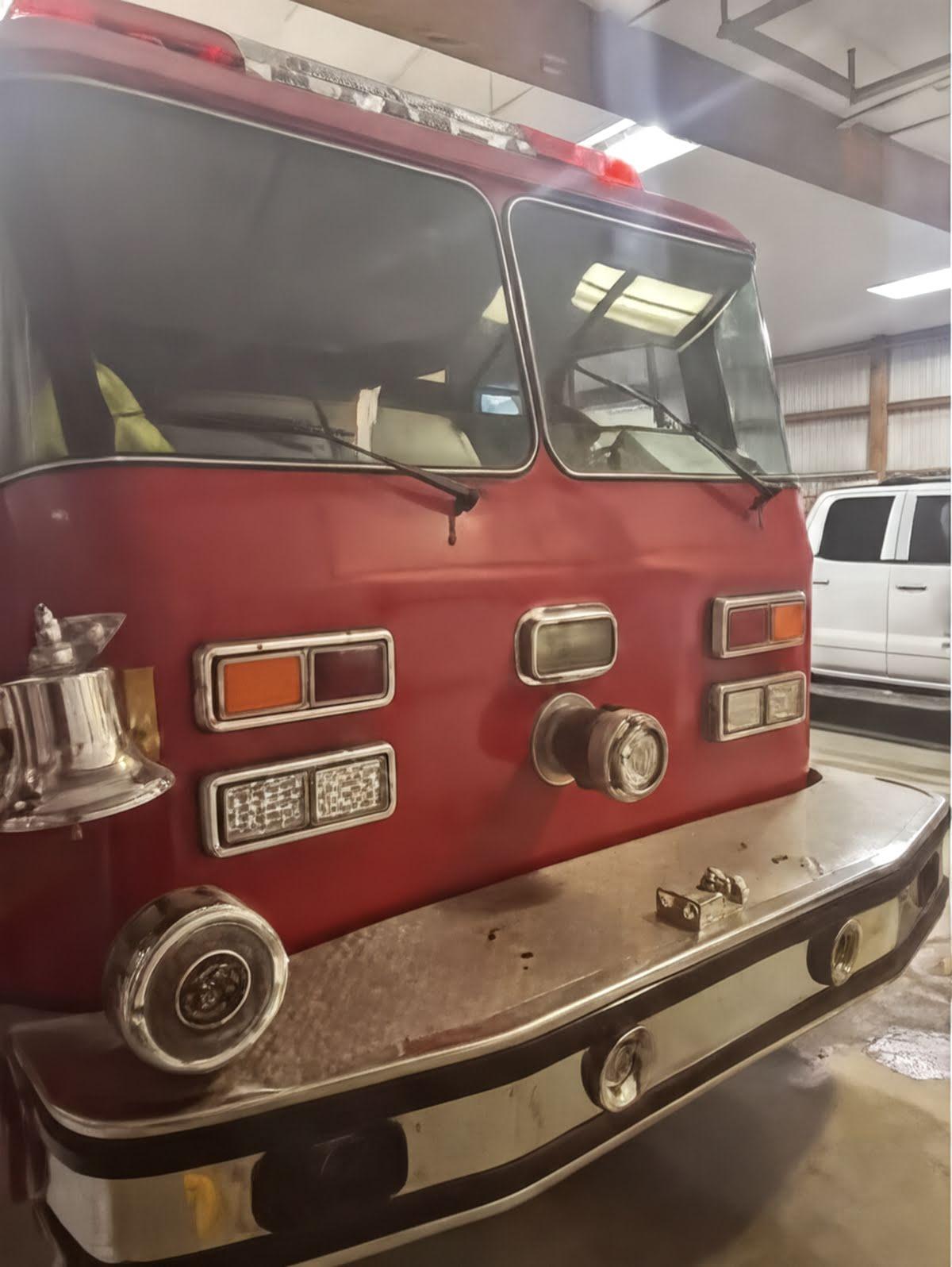 1991 E-One Hush Pumper - image 1