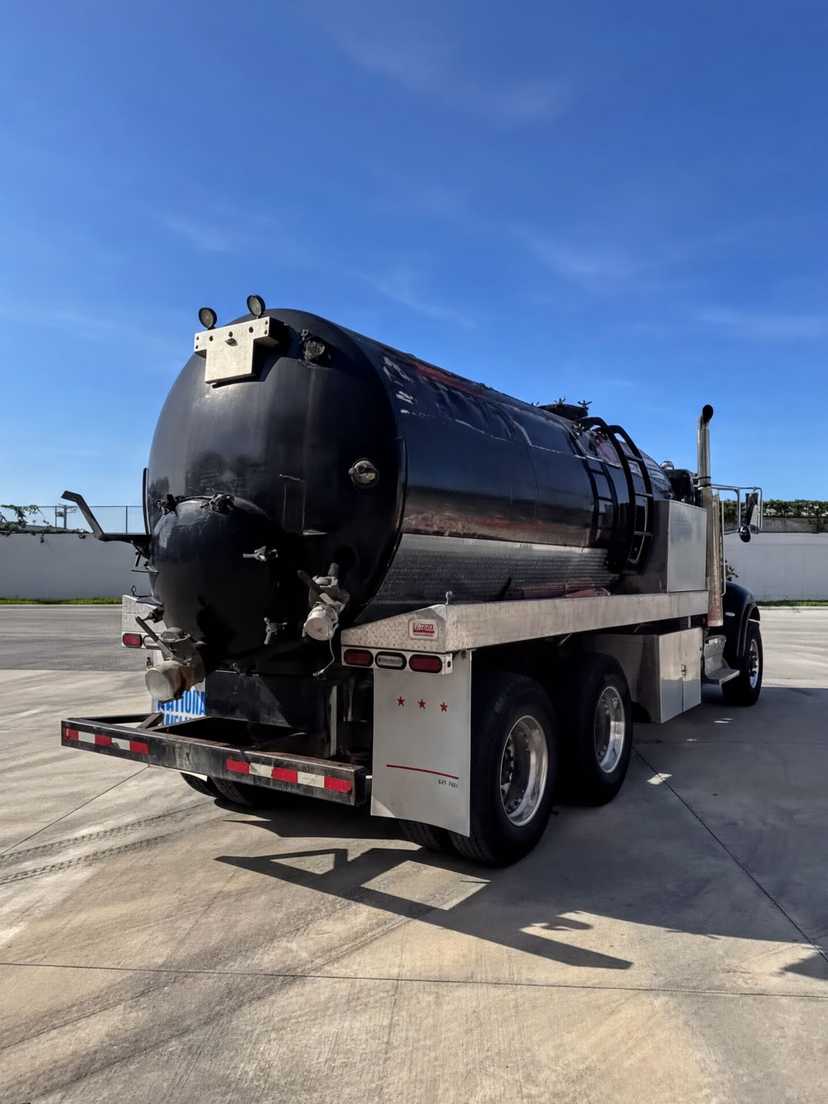 2012 Peterbilt 348 Jetter — photo 5