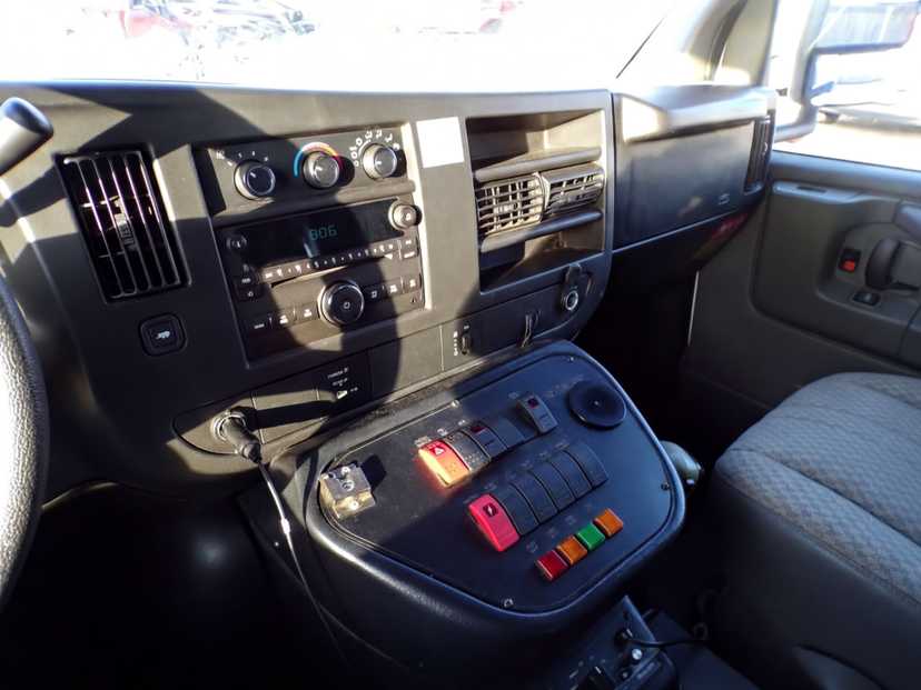 2009 AEV Chevrolet Type III Ambulance — photo 5
