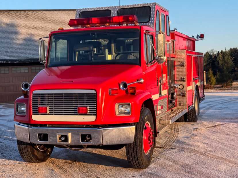 2000 Darley Freightliner Pumper — photo 2