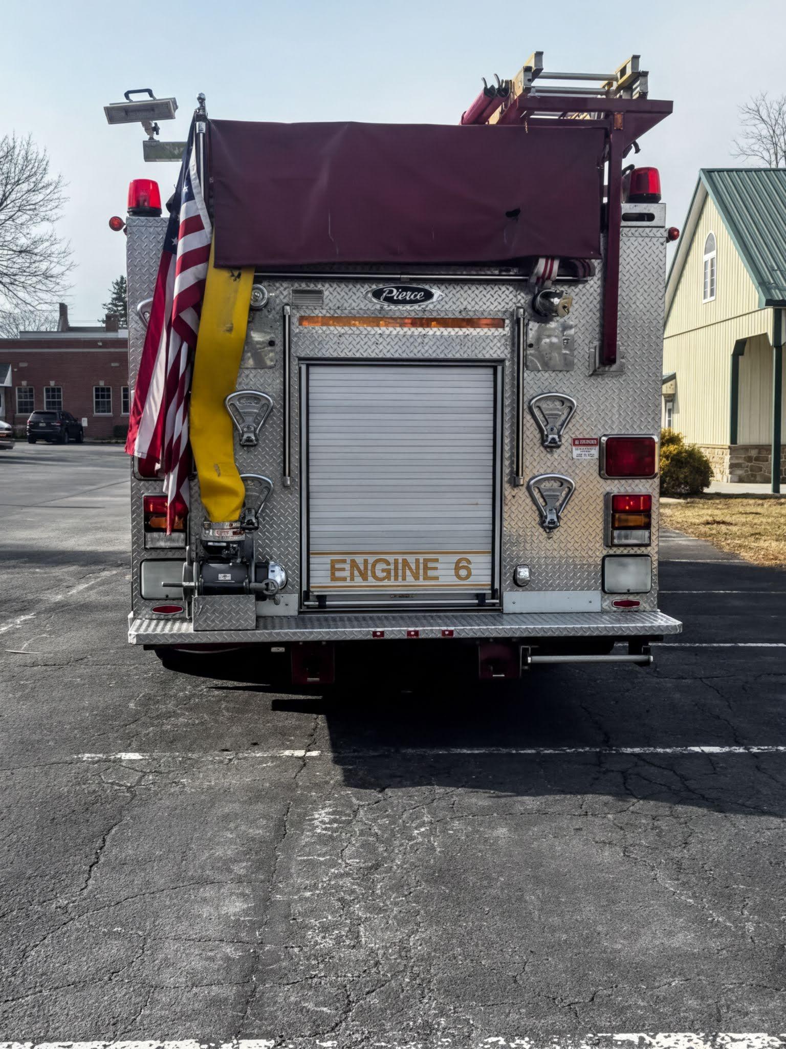 2000 Pierce Quantum Pumper - image 3