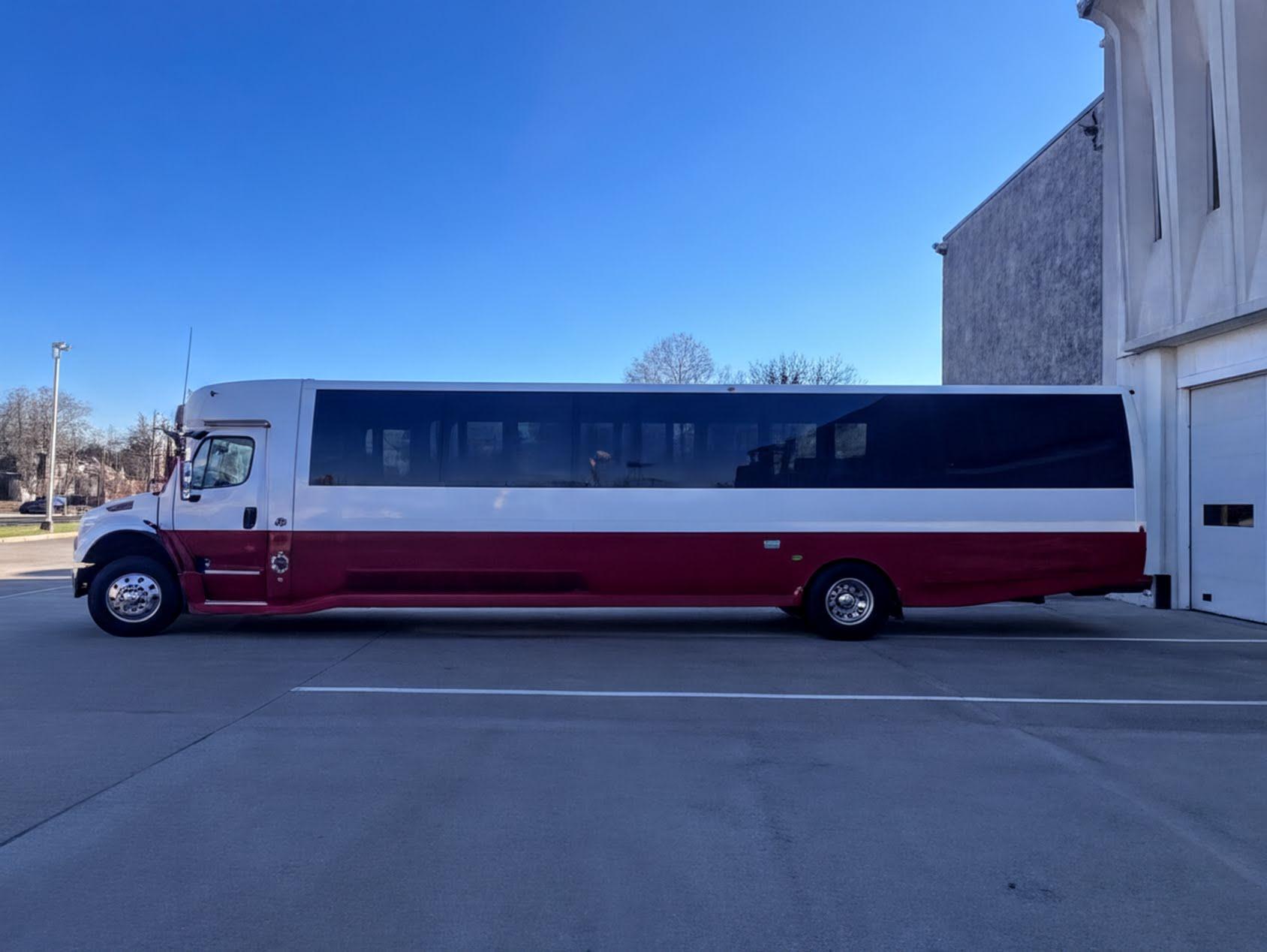 2013 Turtle Top Bus - image 2