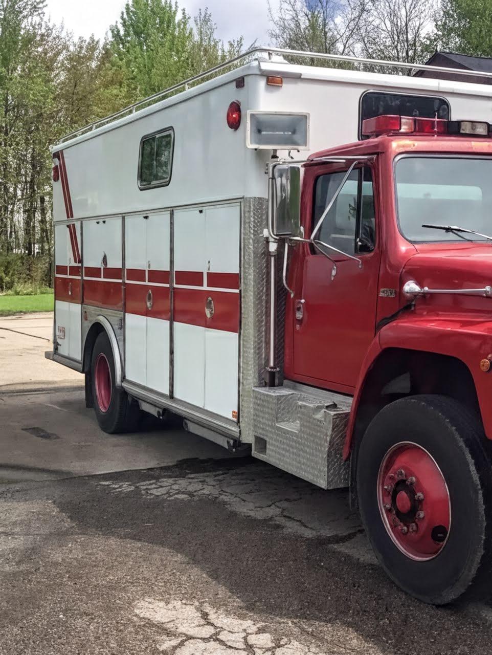 1988 International Heavy Rescue - image 4