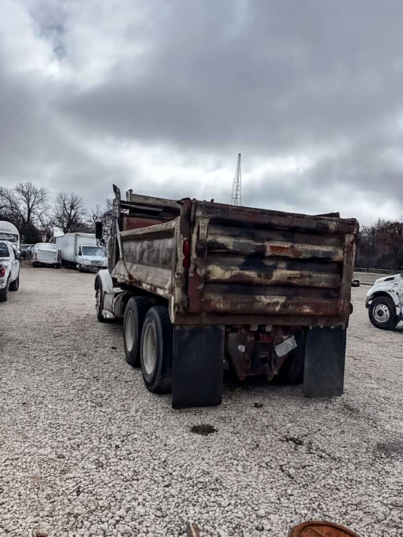 2002 Kenworth T800 with Phalen Trailer — photo 5