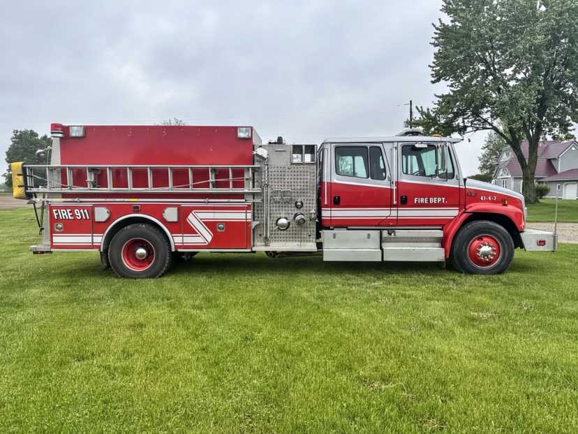 1996 Freightliner FL80 New Lexington Pumper Engine Tanker Cummins Fire Truck 1250/1250/40 — photo 5