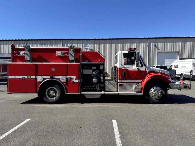 2002 H&W International 4400 1250/750/20 Rural Engine Pumper Fire Truck — photo 5