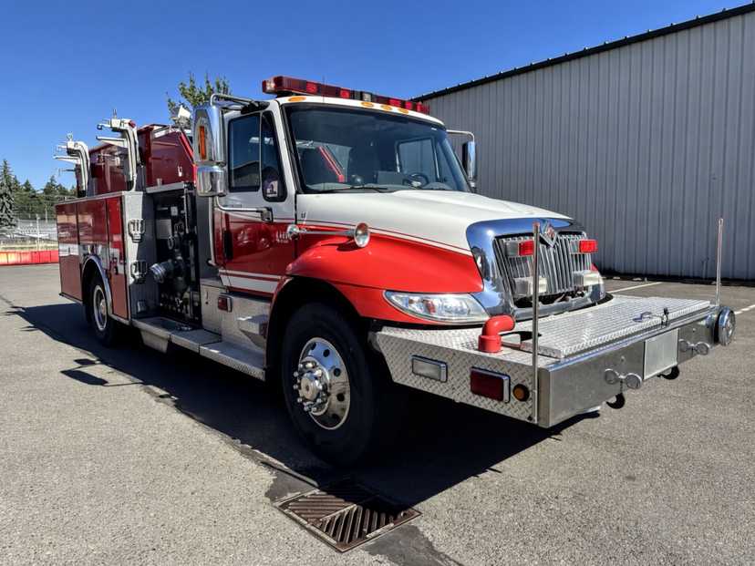 2002 H&W International 4400 1250/750/20 Rural Engine Pumper Fire Truck — photo 4