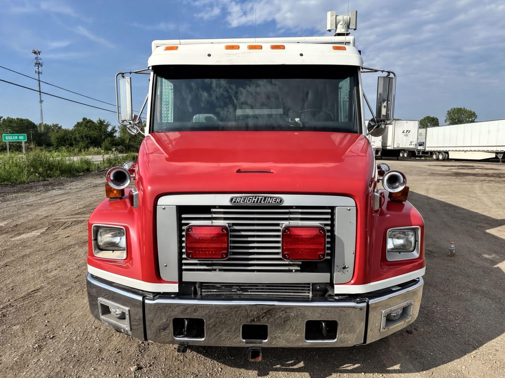 1996 Amtech Freightliner Heavy Rescue - image 3