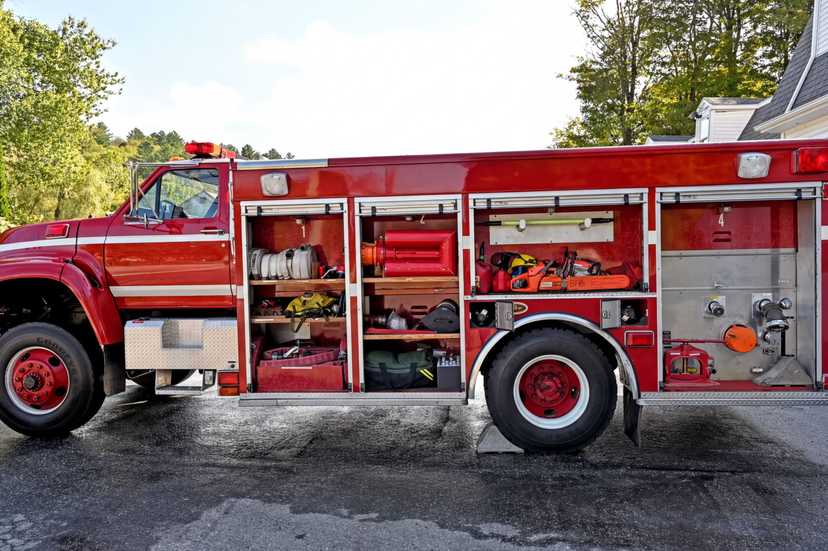 1998 KME Ford 4x4 Pumper — photo 5