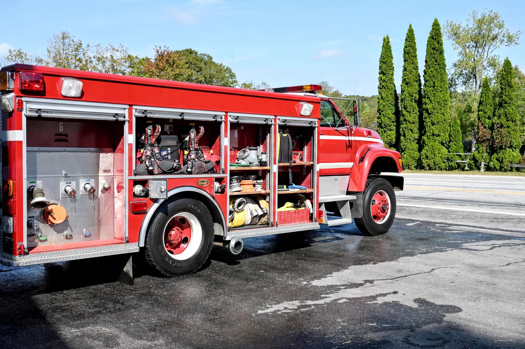 1998 KME Ford 4x4 Pumper - image 1