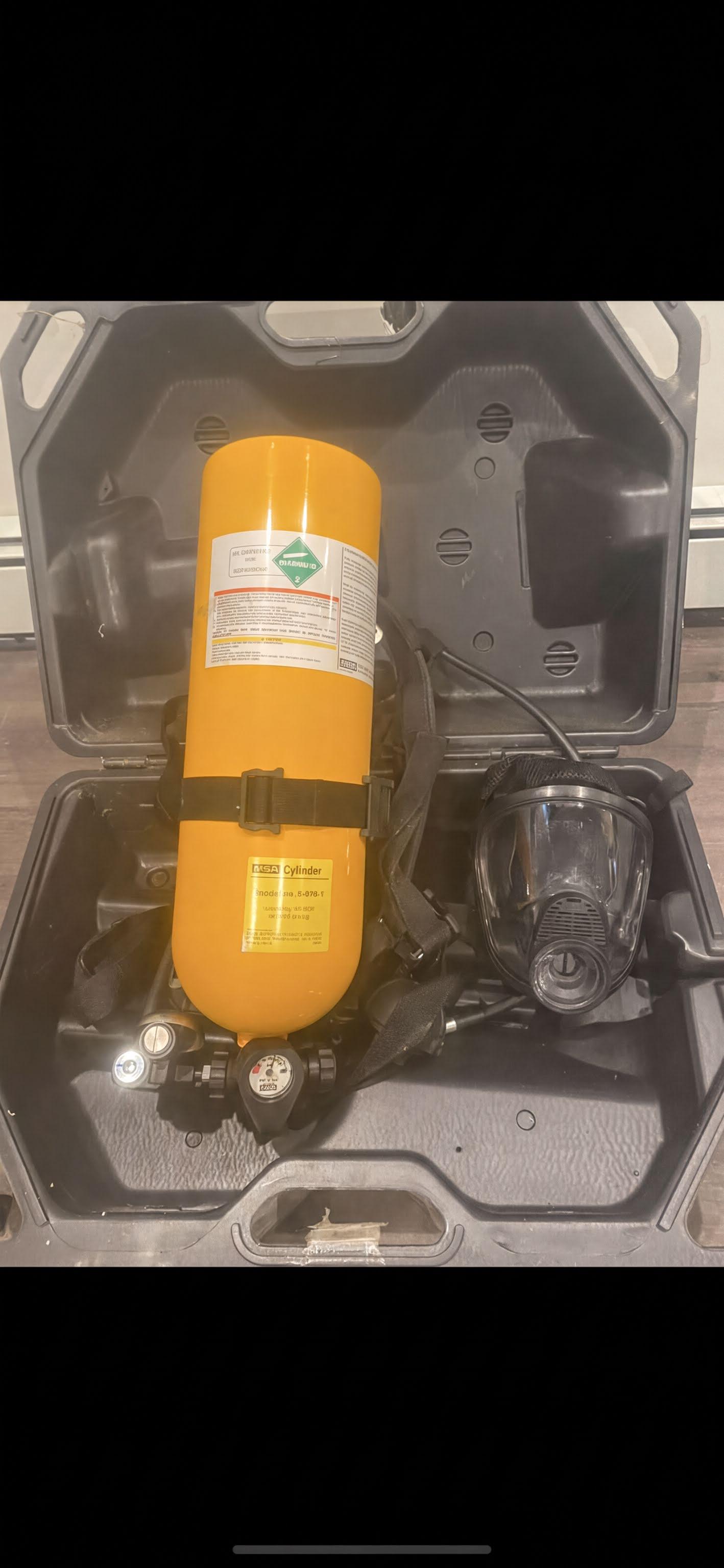 Air pack SCBA, like new - image 1