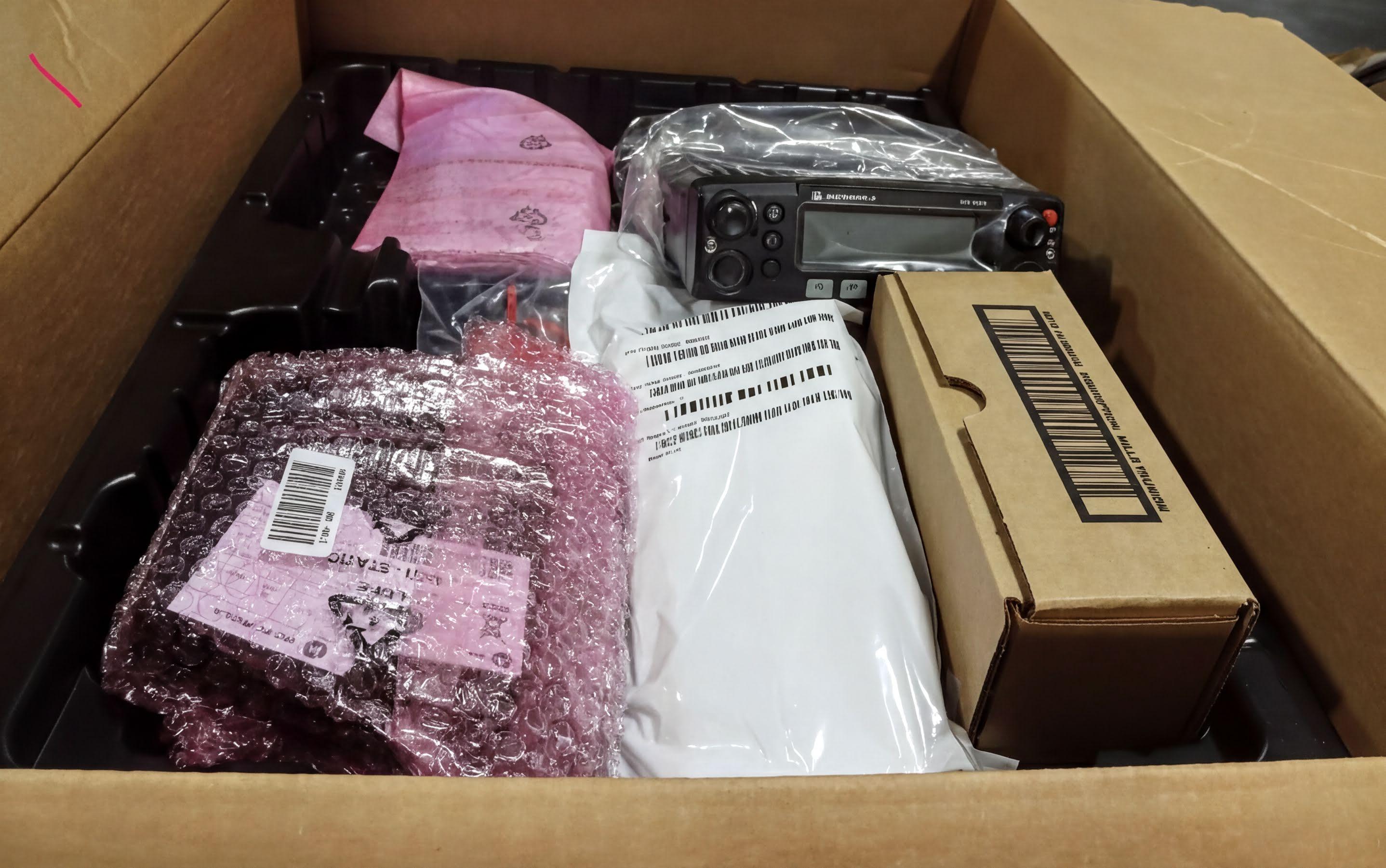 BRAND NEW TESTED WORKING XTL 2500 ORIGINAL PACKAGING - image 1