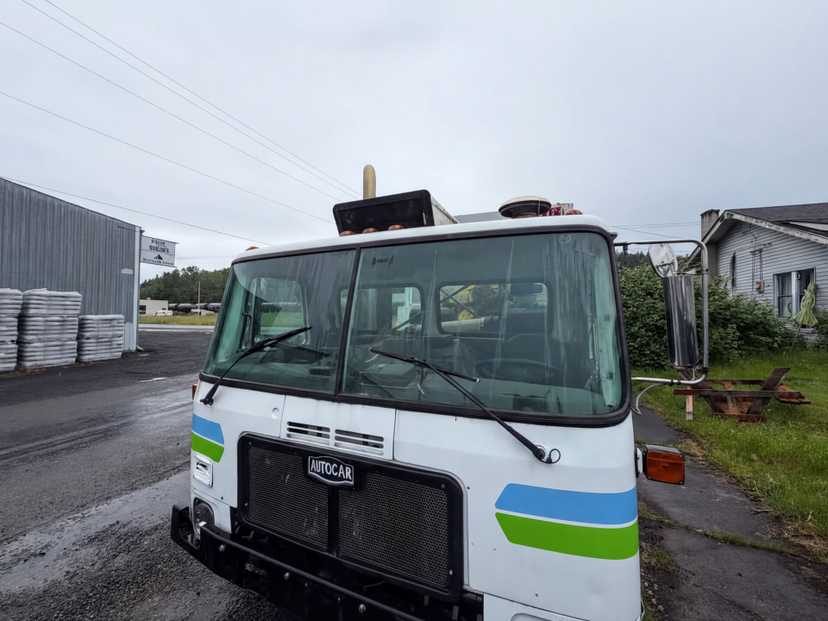 2007 Autocar Heil Side Loader — photo 2