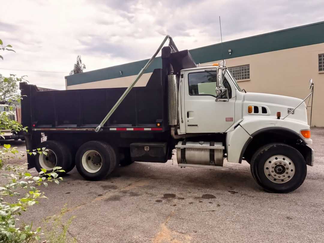 2006 Sterling L8500 Dump Truck