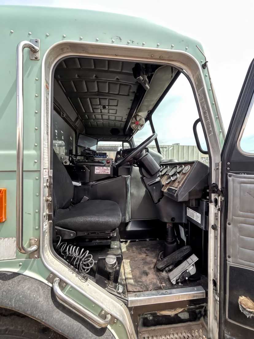 2013 Peterbilt Heil Automated Side Loader — photo 4