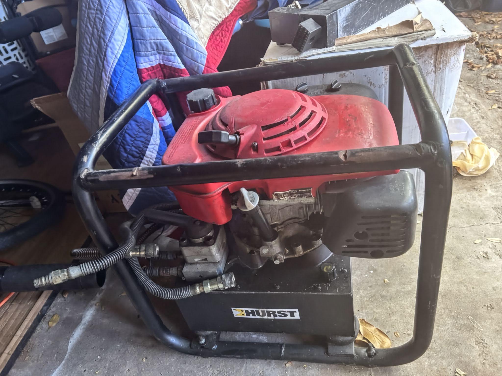 HURST hydraulic Cutter w/ generator - image 2