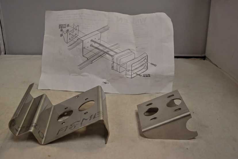 Whelen TIR3 Super LED Lighthead Bracket Motorcycle RBKTHD3 — photo 2